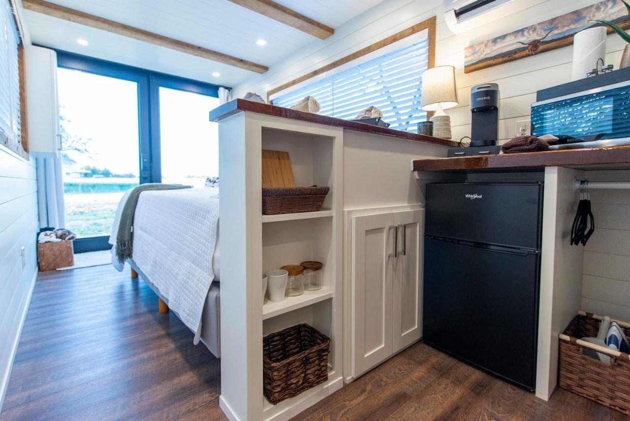 Вилла New The Lone Star Shipping Container Фредериксберг Экстерьер фото
