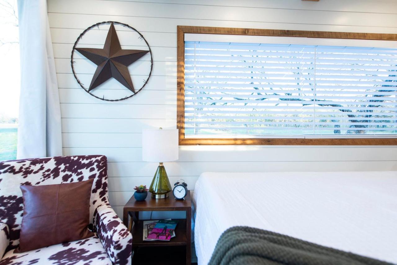 Вилла New The Lone Star Shipping Container Фредериксберг Экстерьер фото