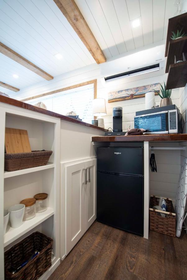 Вилла New The Lone Star Shipping Container Фредериксберг Экстерьер фото